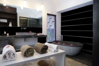Indiana Kenanga Luxury Boutique Hotel & Spa