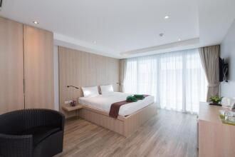 The Palms, Kamala Beach