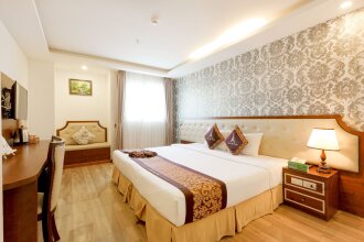 Paris Nha Trang Hotel