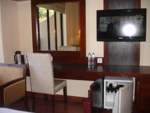 Devon Hotel