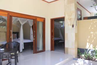 Arya Amed Beach Resort