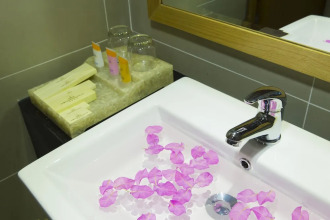 Dendro Gold Hotel Nha Trang