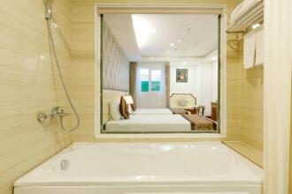 Paris Nha Trang Hotel