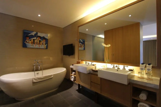 Ossotel Legian