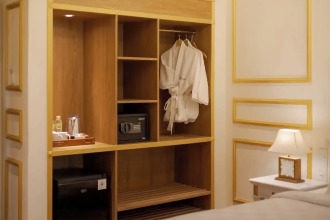 Fourteen Roses Boutique Hotel Legian