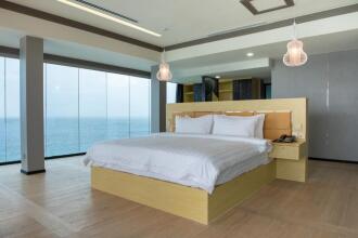 Swarn By Hawks Hotels (Ex. Clarks Exotica Kamadhoo Maldives)