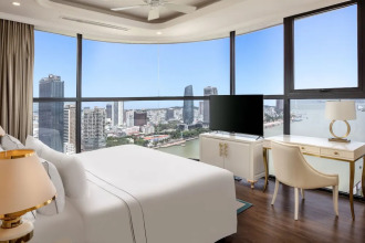 Melia Vinpearl Danang Riverfront