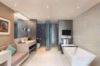 Double-Six Luxury Hotel Seminyak