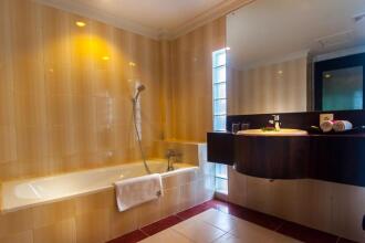 Champlung Mas Hotel, Legian