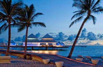 Diamonds Thudufushi Beach & Water Villas