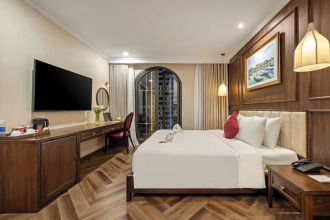 Golden Lotus Luxury Hotel Danang