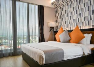 Triton Prestige Seaview & Spa