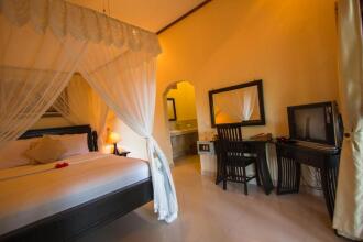 Arya Amed Beach Resort