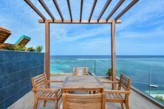 Triton Prestige Seaview & Spa
