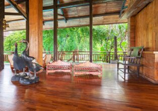 Hotel Puri Bambu