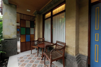 Fourteen Roses Boutique Hotel Legian