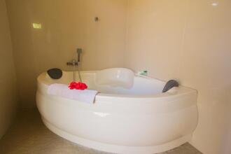 Arya Amed Beach Resort