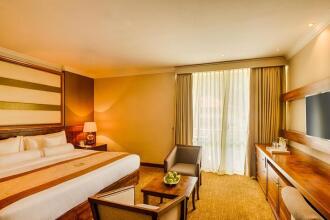 The Golden Crown Hotel