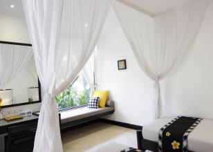 Candi Beach Cottage