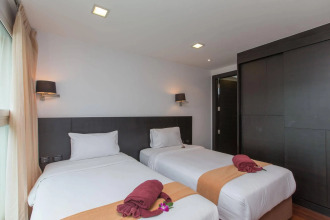 The Palms, Kamala Beach