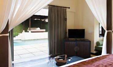 Kayumanis Sanur / Villas & Spa