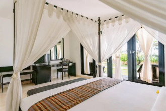 Legong Keraton Beach Hotel