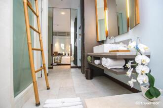 The Elysian Boutique Villa Hotel