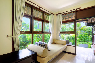 Legian Beach Hotel