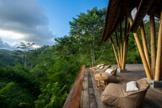 Buahan, A Banyan Tree Escape
