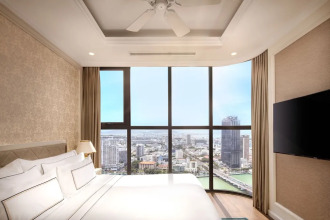 Melia Vinpearl Danang Riverfront