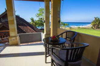 Arya Amed Beach Resort
