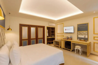 Fourteen Roses Boutique Hotel Legian