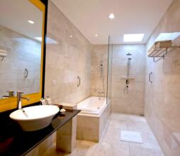 Legian Beach Hotel
