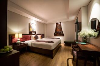 Au Lac Legend Hotel