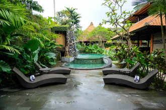 Japa Suites & Villas