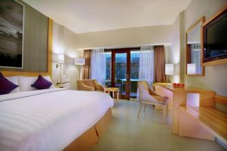 Quest Hotel Kuta