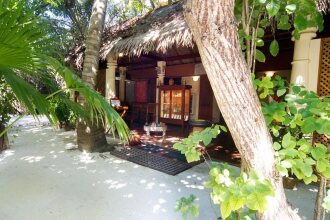 Embudu Village Resort