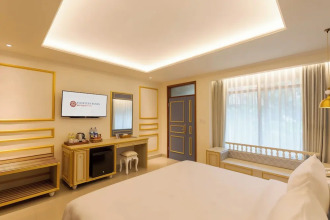 Fourteen Roses Boutique Hotel Legian