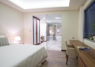 A La Carte Da Nang Beach