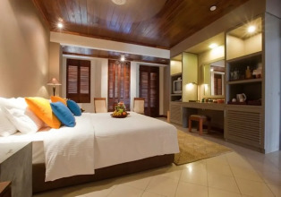 Cinnamon Bentota Beach