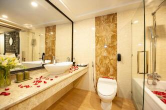 Adora Art Hotel