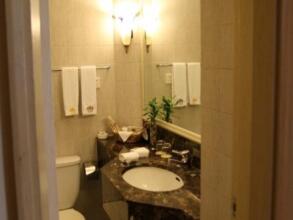 Golden Palm Resort
