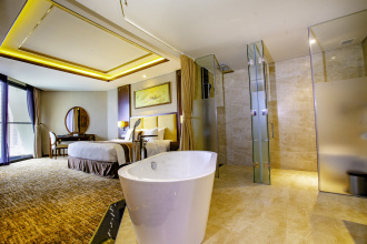 Boton Blue Hotel & Spa Nha Trang