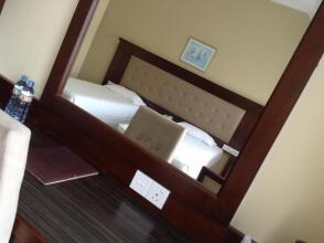 Devon Hotel
