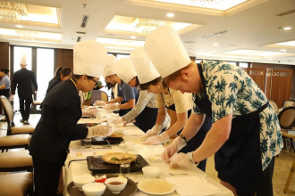 Golden Lotus Luxury Hotel Danang