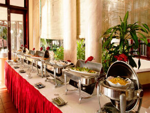 Golden Coast Resort & Spa