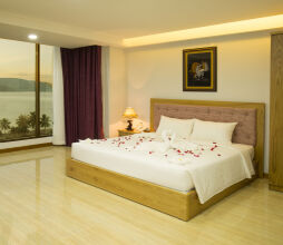Happy Light Hotel Nha Trang