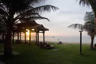 Sandhills Beach Resort & Spa
