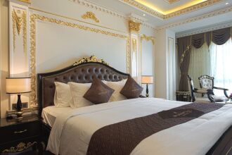 Monarque Hotel Danang