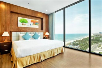 Yarra Ocean Suite Danang